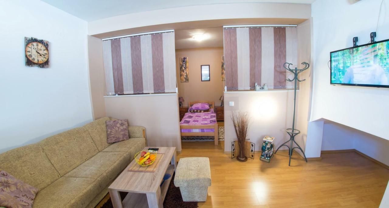 Apartment Elegant โมสตาร์ ภายนอก รูปภาพ
