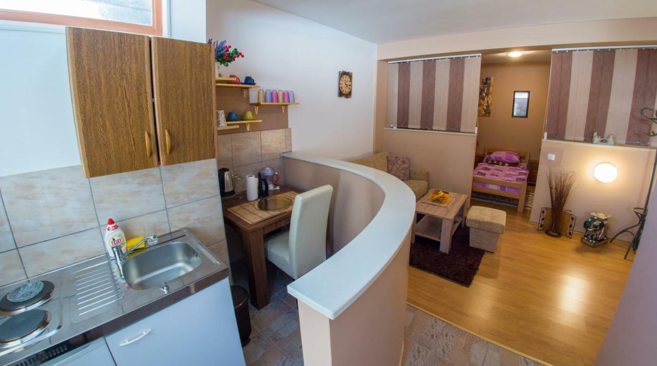 Apartment Elegant โมสตาร์ ภายนอก รูปภาพ