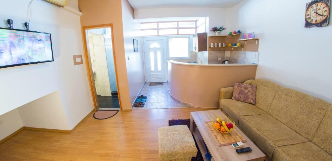 Apartment Elegant โมสตาร์ ภายนอก รูปภาพ
